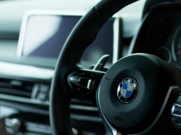 BMW сменила логотип (фото)