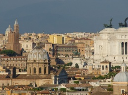 Все церкви Рима впервые в истории закрыли для прихожан
