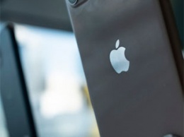 Apple может лишиться монополии на программы для iPhone