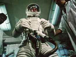Видео: ровно 55 лет назад человек впервые вышел в космическое пространство