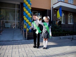 В Киеве перенесли прием документов в первые классы