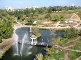 В Запорожье вместо развлекательного комплекса появится новая многоэтажка рядом с Вознесеновским парком