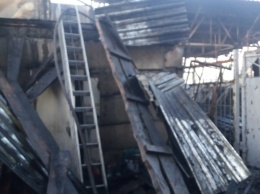 В Броварах под Киевом загорелась мебельная фабрика