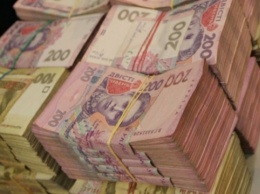 Украинцы в марте забрали с банковских счетов 2,7 миллиарда