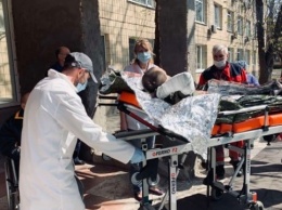 Из Харькова в Киев доставили на лечение 18 военных