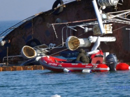 Владелец Delfi поднимет затонувший танкер за свой счет