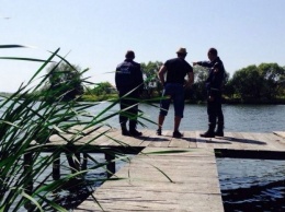 На Винничине в пруду обнаружили тело военного: ведется расследование