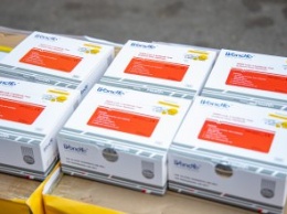 Медикам Днепропетровщины передали 30 тыс. экспресс-тестов на коронавирус