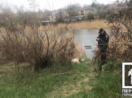 На берегу реки в Кривом Роге нашли труп в мешке