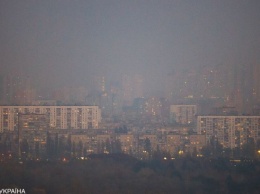 Пылевая буря и дым из Чернобыля: что происходит в Киеве сейчас