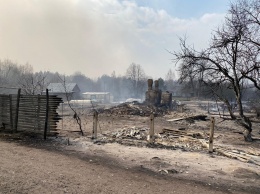 На Житомирщине авиация тушит масштабный пожар - уже сгорело более 80 домов (ФОТО, ВИДЕО)