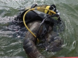 В заливе Днепра каховские спасатели нашли тело утонувшего мужчины