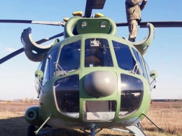 Военный вертолет совершил вынужденную посадку в Киевской области