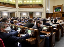 Профильному комитету Рады осталось рассмотреть менее тысячи поправок в законопроект о банках