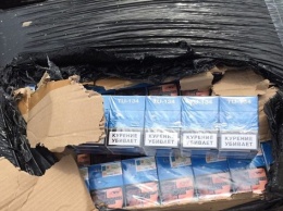 Пограничники нашли брошенную Toyota и лодку с сигаретами на 300 тысяч гривен