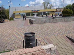 В Терновке, агрессивный мужчина избил 18 летнюю девушку и полицейского