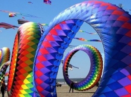 Международный фестиваль воздушных змеев перенесли на август