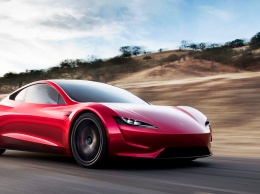 Илон Маск перенес выпуск Tesla Roadster на неопределенный срок