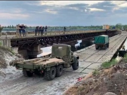 Военные испытали временную переправу, построенную на трассе Кропивницкий - Запорожье