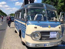 Туристические автобусы выехали на акцию протеста в Берлине