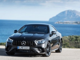 Mercedes представил обновленные купе и кабриолет E-Class (ФОТО)