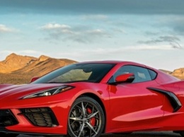 Коврики вместо антикрыла: неравнозначный обмен опциями в новом Corvette