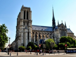 Площадь возле собора Парижской Богоматери открыли для посещения