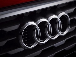 Audi вывела на тесты новый Audi E-Tron GT