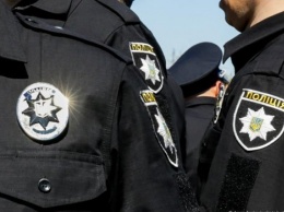Ты и не такое подпишешь: В Ивано-Франковске уволили двух полицейских за ругань и унижение