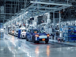 Электрический кроссовер BMW iX3 встанет на конвейер в конце лета