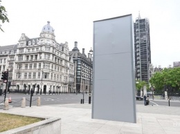 В Лондоне власти оградили памятник Черчиллю накануне протестов