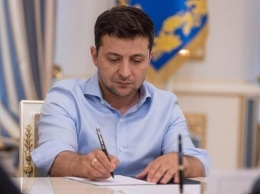 Зеленский назначил судей в неработающие суды