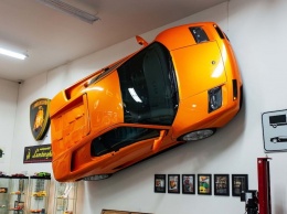 Уникальный настенный Lamborghini Diablo выставили на продажу (ФОТО)