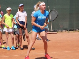 Ястремская провела теннисный мастер-класс для детей в Черноморске