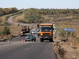 На Луганщине завершен ремонт участка дороги Н-26 возле Сватово