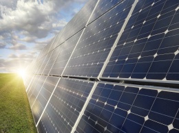 Инвесторы в солнечную энергетику просят продлить срок действия "зеленых" тарифов в обмен на их снижение