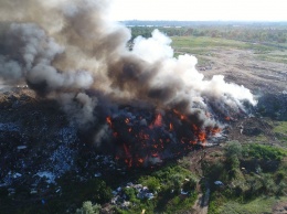 В Николаевской области вспыхнул крупный пожар на свалке