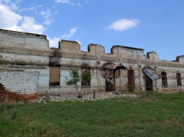 На юге Одесской области сожгли старинную мельницу