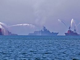 В Одесском заливе продолжают репетировать военно-морской парад для Зеленского: зрителей и прессу не ждут