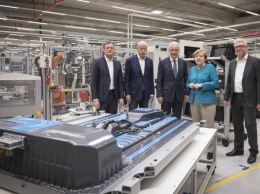 BMW вложит 500 млн евро в производство батарей и электромоторов