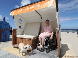 На немецком курорте появилась безбарьерная пляжная корзина (фото)