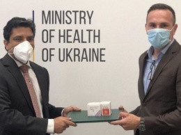 Индия передала Украине 50 тысяч капсул препарата для лечения COVID-19