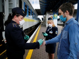 «Укрзализныця» будет продавать 100% мест в поездах до Киева и обратно