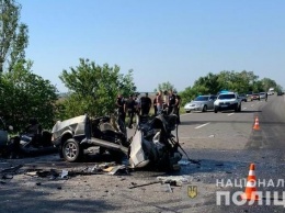Кровавое ДТП на трассе Одесса - Рени: ВАЗ с четырьмя молодыми мужчинами выехал на встречку