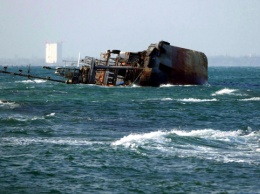АМПУ требует передачи права на эвакуацию танкера Delfi