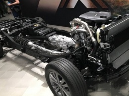 С места на место: новый Nissan Frontier получит подвеску от Mercedes X-Class