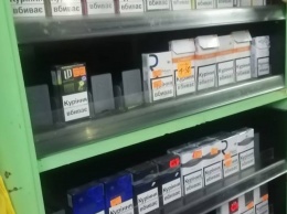 В Никополе «накрыли» магазин с нелегальными сигаретами и суррогатным алкоголем