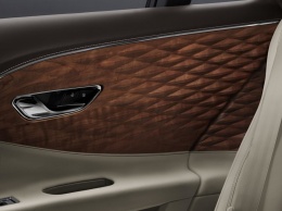 Седан Bentley Flying Spur украсили 3D-вставки из дерева
