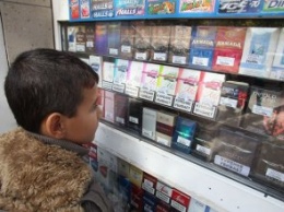 В Каменском зафиксировали факт продажи сигарет несовершеннолетним