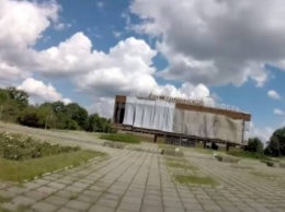 В сети показали, как сейчас выглядят ранее популярные объекты в Донецке (видео)